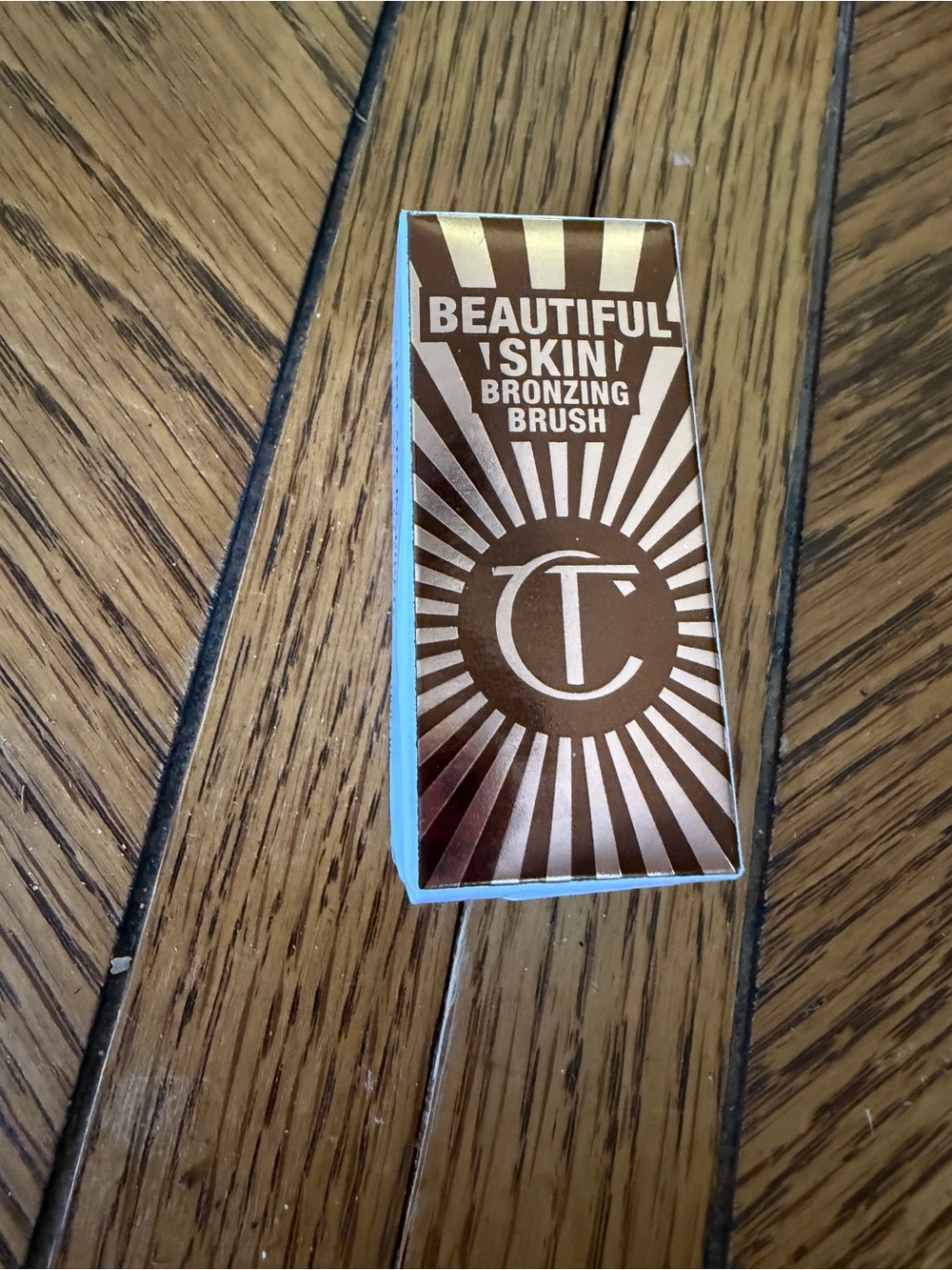 Charlotte Tilbury Beautiful Skin Bronzing Brush - Brown & Gold Box